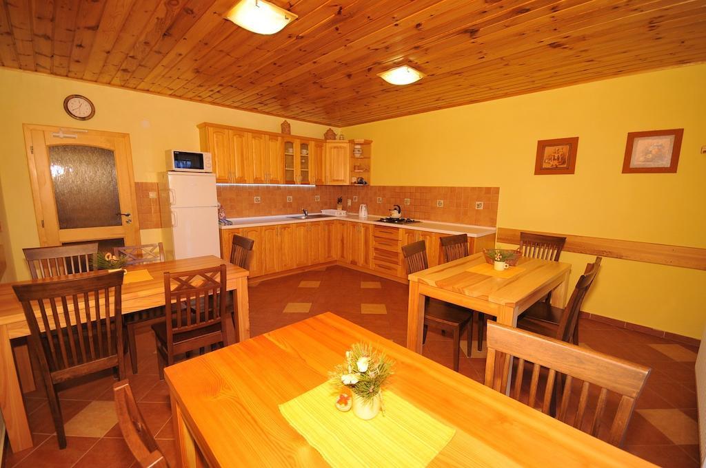 Penzion Tri Klasy Nova Lesna Exterior foto